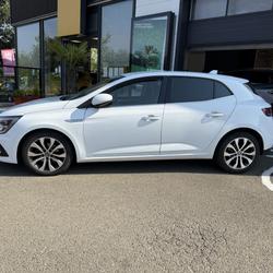 Renault Megane 4 techno TCe 140 EDC Sarg&eacute;-l&egrave;s-le-Mans
