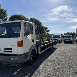 Nissan Atleon DCI occasion - Pir&eacute;-Chanc&eacute; - photo 3/6