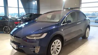 Tesla Model X  - photo 4