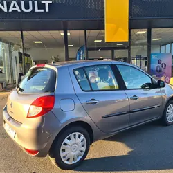 Renault Clio 3 Societe 1.5 DCI 70CH EXPRESS CLIM ECO&sup2; 115G 5P occasion - Sannerville - photo 2/11