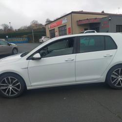 Volkswagen Golf 7 2.0 TDI 150CH BLUEMOTION TECHNOLOGY FAP CUP DSG6 5P Pouzauges