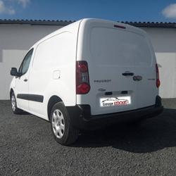 Peugeot Partner 9 000&euro; HT Standard 1.6 BlueHDi 100ch Premium Pack 3 Places Saint-Georges-Montcocq