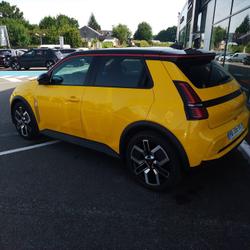 Renault R5 E-Tech Renault 5 E-Tech Electrique 150 ch autonomie confort Techno Pontivy