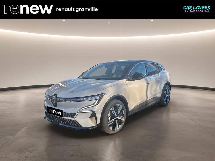 Renault Megane E-Tech  - 24 490 €