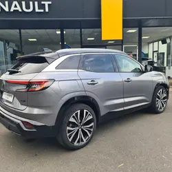 Renault Austral 1.2 E-TECH FULL HYBRID 200CH ICONIC Sannerville
