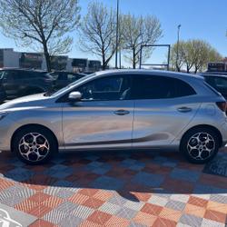 MG MG3 1.5 HYBRID + 195 LUXURY GPS Cam&eacute;ra 360&deg; JA 16" occasion - Lescure-d'Albigeois - photo 2/32