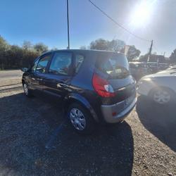 Renault Scenic 2 1.6 16V Carminat Proactive A occasion - Sainte-Luce-sur-Loire - photo 3/13