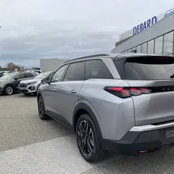 Peugeot 5008 HYBRID 145CH GT E-DCS6 M&eacute;rignac