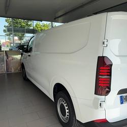 Volkswagen Transporter VAN L2H1 2.0 TDI 150 BVA8 BUSINESS occasion - Besan&ccedil;on - photo 2/24