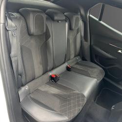 Peugeot 2008 1.2 PURETECH 155 Genay