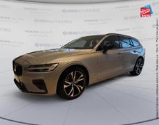 Volvo V60 - B4 197ch Plus Style Dark DCT 7 Camera GPS - 39 999 €