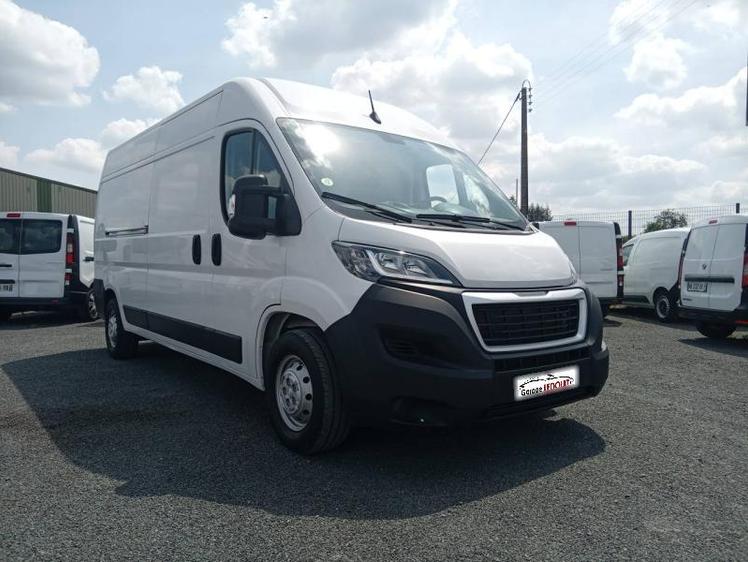 Peugeot Boxer  - 21 990 €