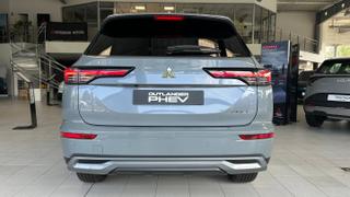 Mitsubishi Outlander  - Intense - photo 2