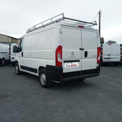 Peugeot Boxer 15 825&euro; HT L1H1 2.2 BlueHDi 120ch Premium occasion - Saint-Georges-Montcocq - photo 3/14
