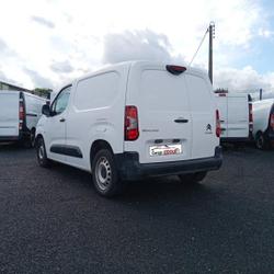 Citroen Berlingo 9 900&euro; HT M1.5 BlueHDi 130 Driver EAT8 3 Places Saint-Georges-Montcocq