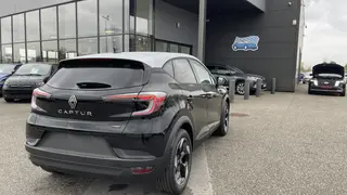 Renault Captur  - photo 1