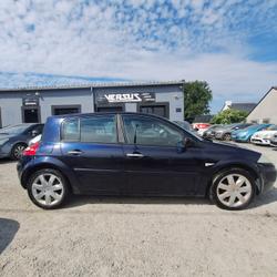 Renault Megane 2 M&eacute;gane II 1.9 dCi 130 Dynamique Sainte-Luce-sur-Loire