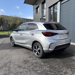 MG MG3 1.5 HYBRID 195 AT LUXURY La Montagne