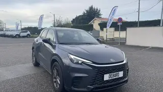 Lexus LBX  - photo 3