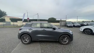 Lexus LBX  - photo 4