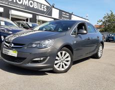 Opel Astra Sports Tourer Warcq