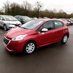 Peugeot 208 1.4 HDI 68 Like Ch&acirc;tillon-en-Vendelais
