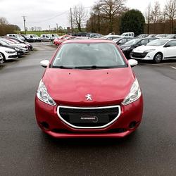 Peugeot 208 1.4 HDI 68 Like Ch&acirc;tillon-en-Vendelais