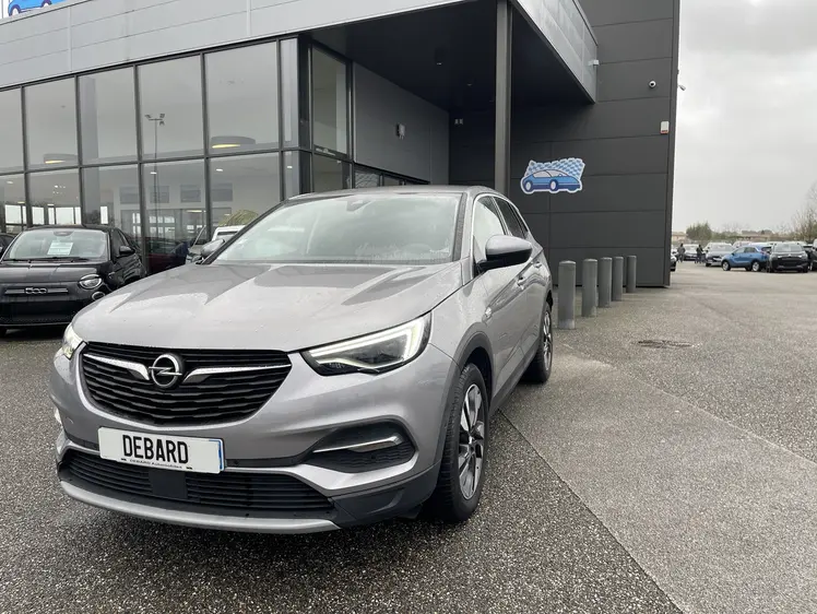 Opel Grandland  - 13 990 €