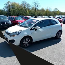 Kia Rio 1.1 CRDI 75ch ISG Style Ch&acirc;tillon-en-Vendelais
