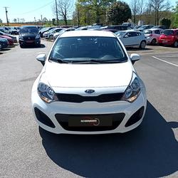 Kia Rio 1.1 CRDI 75ch ISG Style Ch&acirc;tillon-en-Vendelais