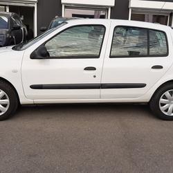 Renault Clio Campus 2 1.2 16V 75CH CAMPUS.COM ECO&sup2; 5P occasion - Warcq - photo 2/14