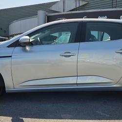Renault Megane 4 Blue dCi 115 EDC Business Les Garennes sur Loire