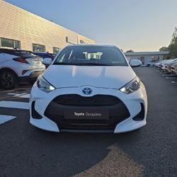Toyota Yaris 116h Dynamic 5p MY22 Rez&eacute;