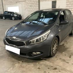 Kia Cee'd 1,4 Diesel CRDi 90 ch BVM 6 Motion Ch&acirc;tillon-en-Vendelais