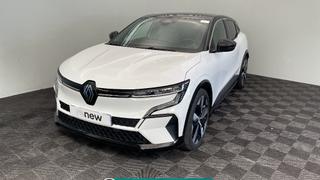 Renault Megane E-Tech  - photo 0