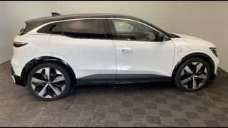 Renault Megane E-Tech  - photo 4