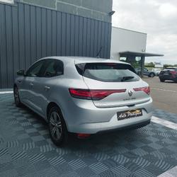 Renault Megane 4 Blue dCi 115 EDC Evolution Merlevenez