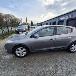 Renault Megane 3 M&eacute;gane III dCi 110 FAP eco2 Dynamique Euro 5 Sainte-Luce-sur-Loire
