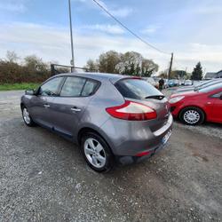 Renault Megane 3 M&eacute;gane III dCi 110 FAP eco2 Dynamique Euro 5 Sainte-Luce-sur-Loire