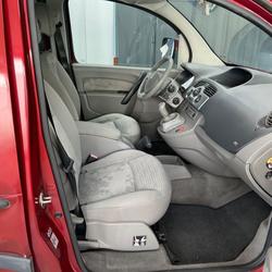 Renault Kangoo Privil&egrave;ge 1.6 16v sans plomb 95 5 portes  (d&eacute;c. 2007) (co2 191) Ch&acirc;tillon-en-Vendelais