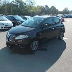 Lancia Ypsilon 0,9 TwinAir 85 ch Stop&Start Gold DFS occasion - Ch&acirc;tillon-en-Vendelais - photo 2/22