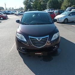 Lancia Ypsilon 0,9 TwinAir 85 ch Stop&Start Gold DFS occasion - Ch&acirc;tillon-en-Vendelais - photo 3/22