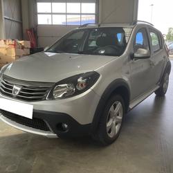 Dacia Sandero Stepway 1.6 16v Bio&eacute;thanol Euro 5 Ch&acirc;tillon-en-Vendelais