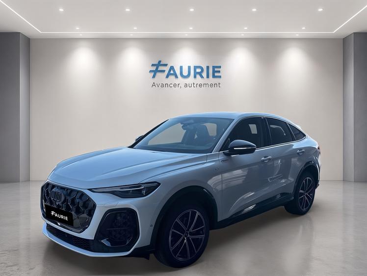 Audi Q5  - S Line - 67 990 €