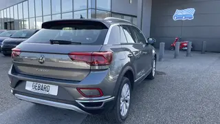 Volkswagen T-Roc  - photo 1