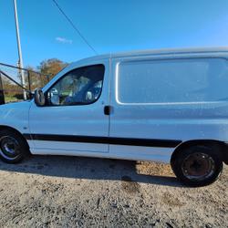 Peugeot Partner PARTNER FGN 120 L1 1.6 HDI 75 CONFORT Sainte-Luce-sur-Loire