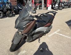 Yamaha X MAX