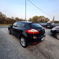 Renault Megane 3 M&eacute;gane III dCi 110 FAP eco2 Business Euro 5 EDC Sainte-Luce-sur-Loire
