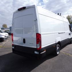Iveco Daily 35S18 3.0 V16 HI-MATIC H2 180CV H&eacute;nin-Beaumont