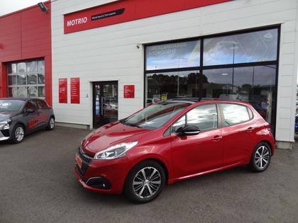 Peugeot 208 - 1.2 PURETECH 82CH ALLURE 5P - 7 900 €